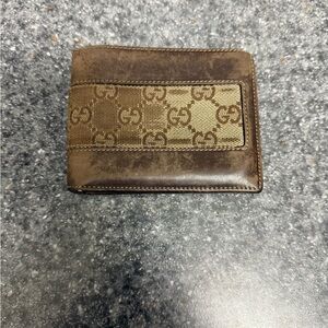 Authentic Gucci GG Brown Monogram Canvas Leather Mens Bifold Compact Wallet